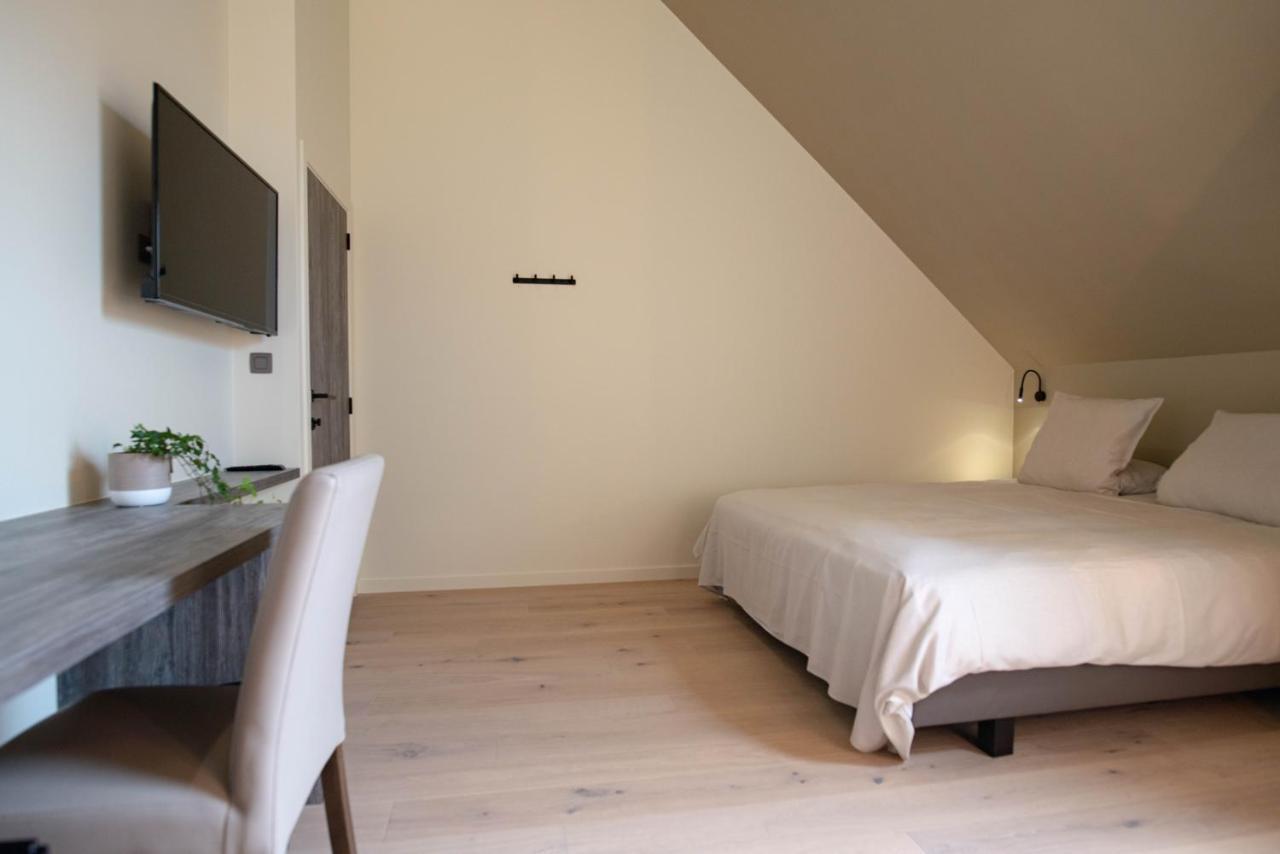 'T Ponton Bed & Breakfast Nieuwpoort Exterior foto